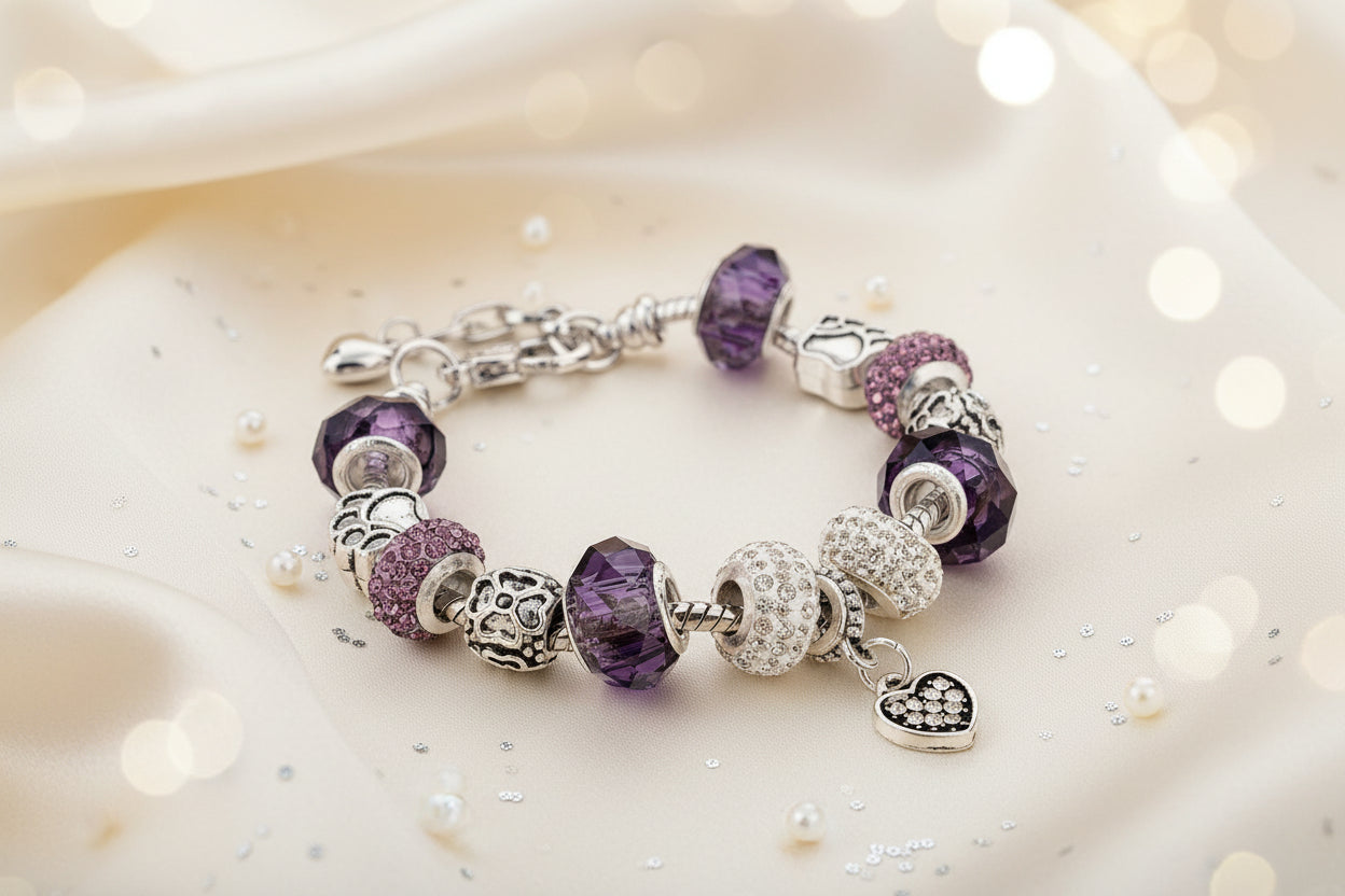 Das perfekte Geschenk – Murano Glas Charm Armband – Venezianische Eleganz für dein Handgelenk, präsentiert in einer schönen Box