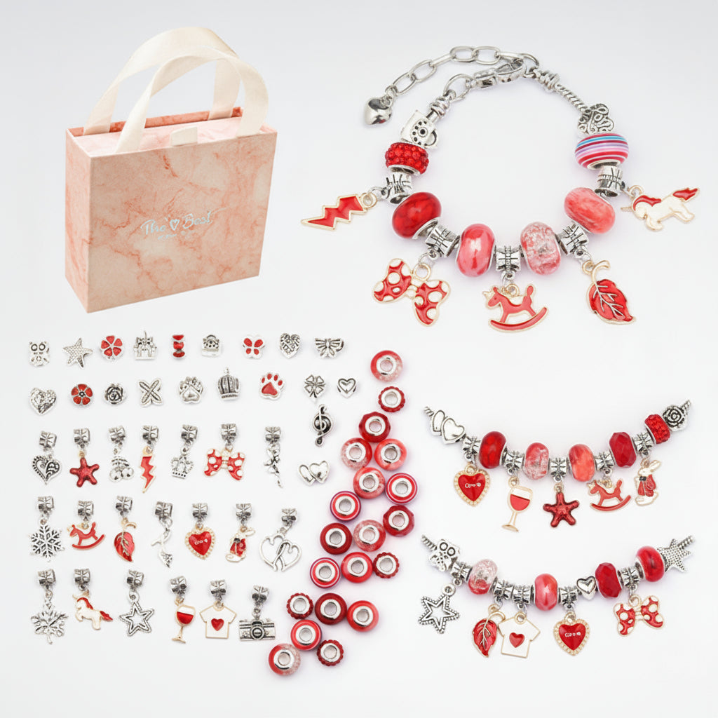 Verschiedene Charms des Charm-Armband Sets, die kreative Möglichkeiten für Mädchen zum Selbstgestalten und Sammeln bieten.