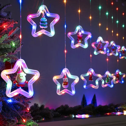 Bunte Stern-Rahmen mit Weihnachtsmann und Tannenbaum nahe am Christbaum