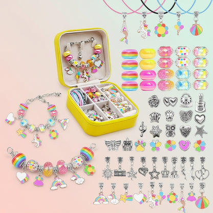 DIY Schmuck Bastelset – Buntes Charm Armband & Halskette für Mädchen, enthält 68 Teile inklusive bunter Perlen und Charms, ideal für kreative Aktivitäten.