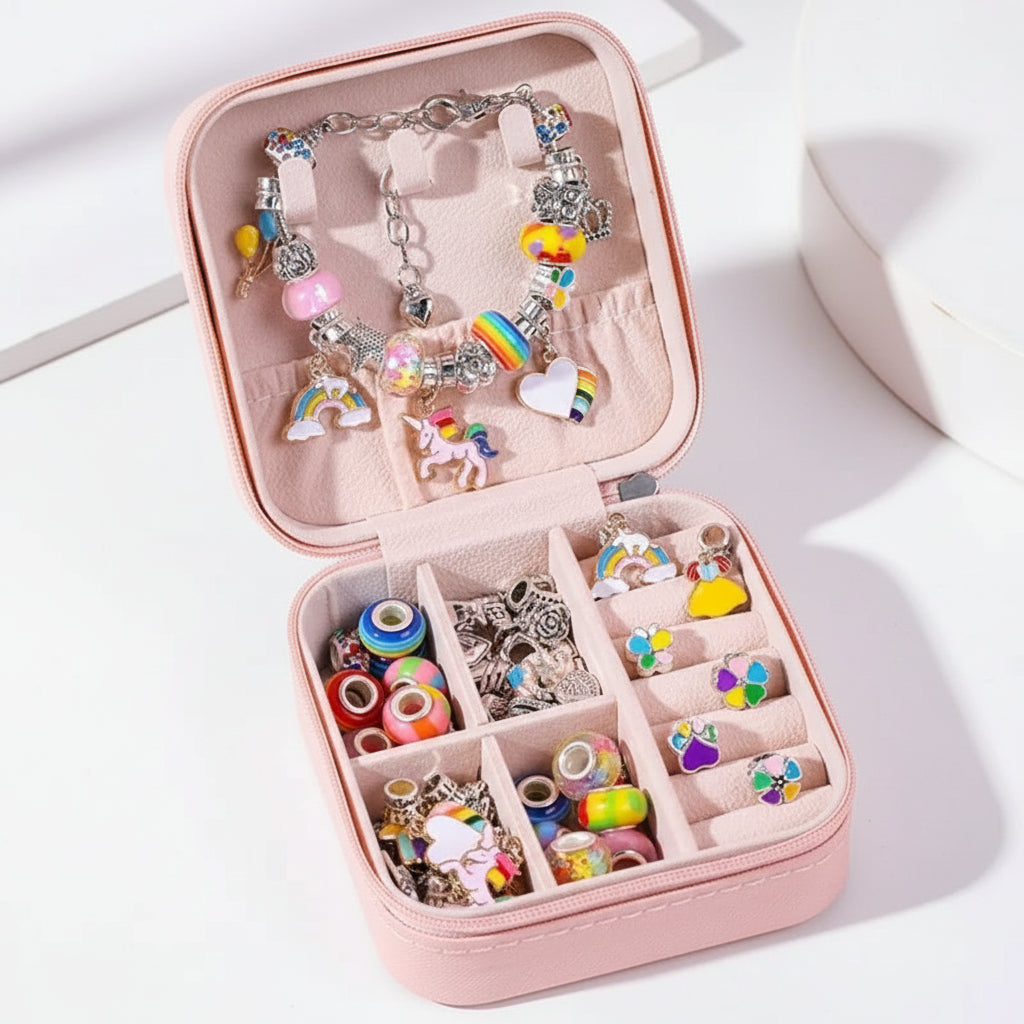 Naheinstellung der bunten Perlen im DIY Buntes Charm Armband Set – Schmuckbox für Mädchen, ideal für individuelle Schmuckgestaltung.