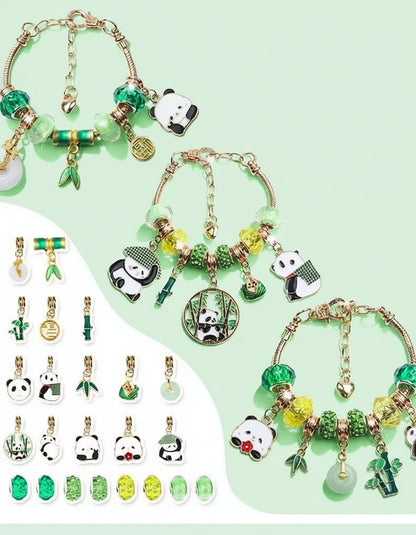 Fertige Designs aus der DIY Panda Charm Schmuckbox für Mädchen, inspiriert von kleinen Schmuckdesignerinnen.
